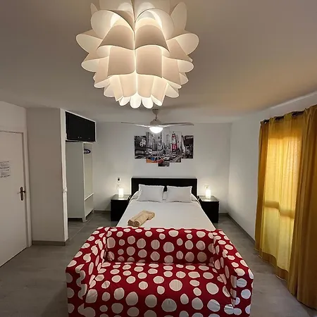 Quarto em Acomodações Particulares Casa *