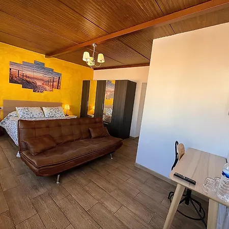 Casa La Laguna Homestay