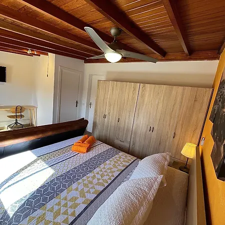 Casa *